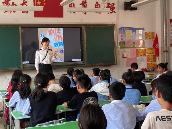 0907杨婷1.jpg