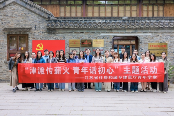 合影.jpg